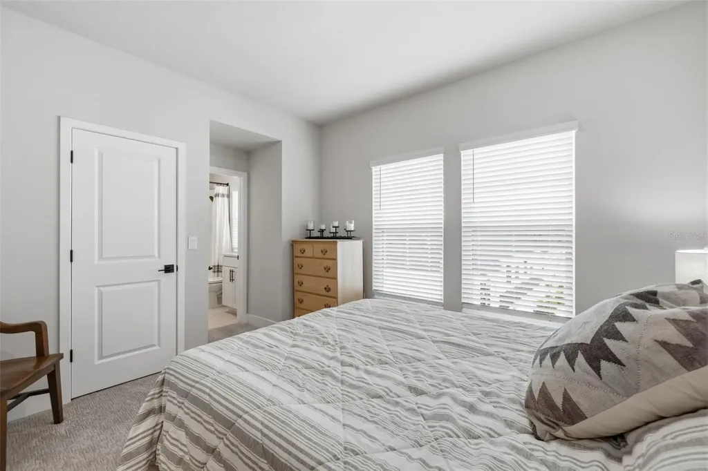 1528 Skysail Lane Sarasota FL 34240