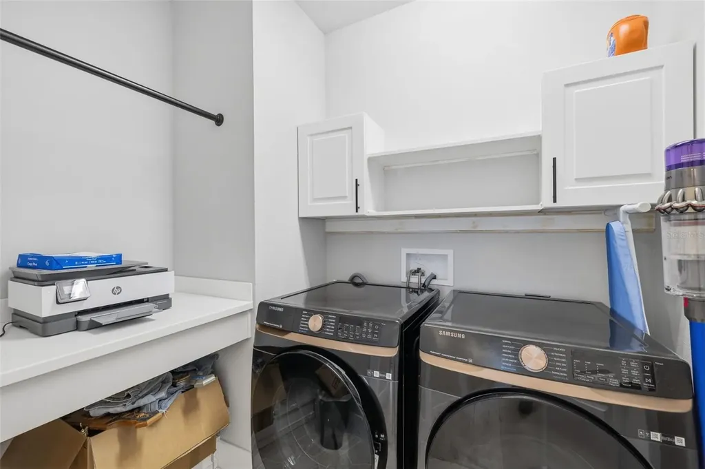 1528 Skysail Lane Sarasota FL 34240