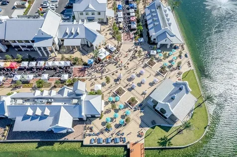 1528 Skysail Lane Sarasota FL 34240