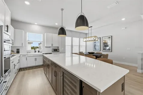 1528 Skysail Lane Sarasota FL 34240
