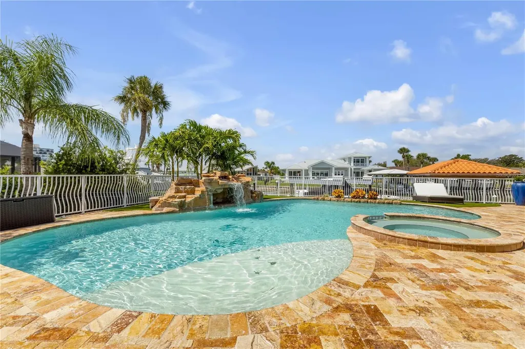 417 Quay Assisi New Smyrna Beach FL 32169