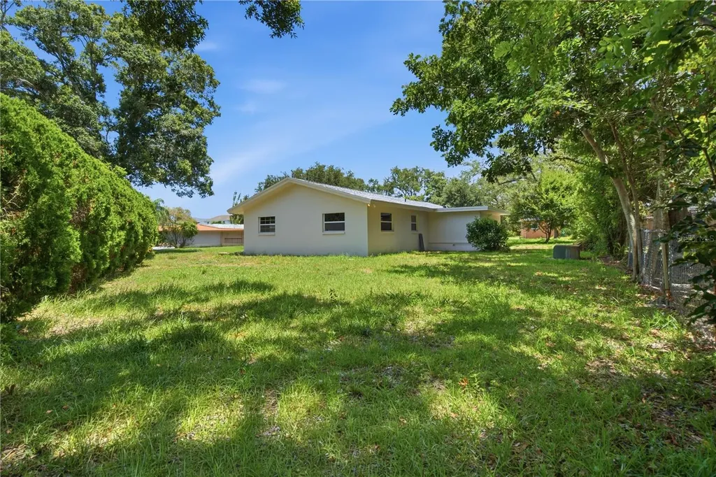 1920 Canadiana Court Dunedin FL 34698