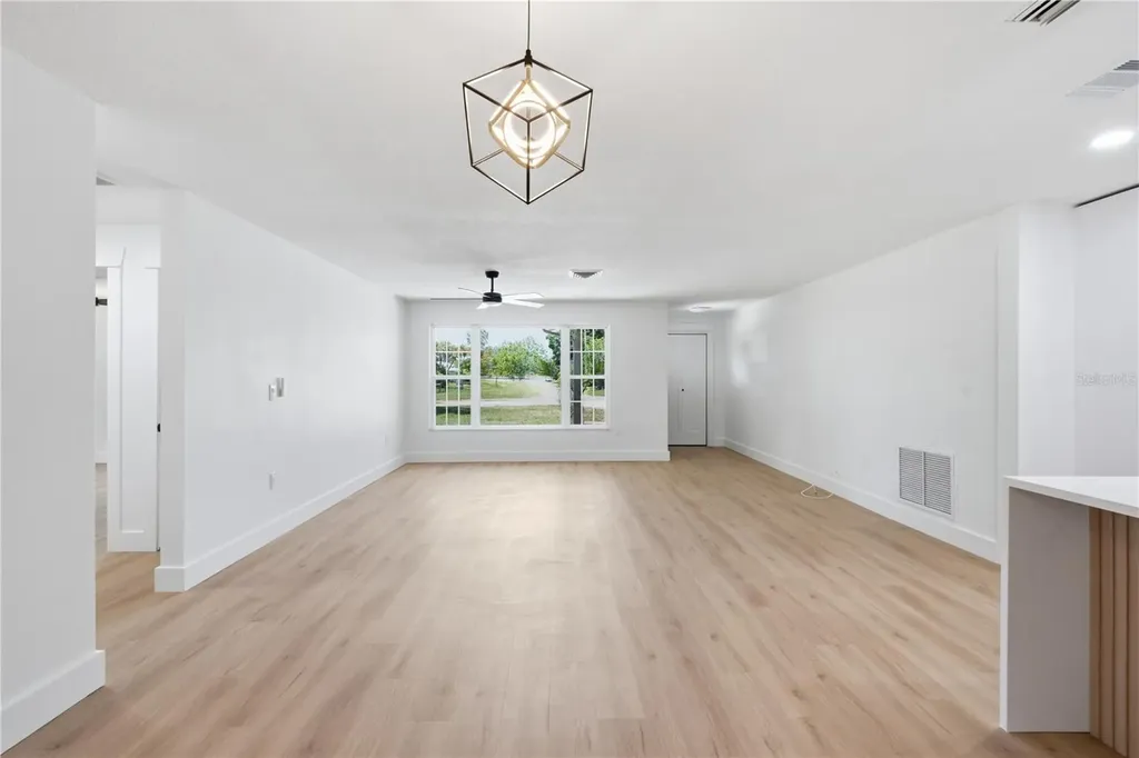 1920 Canadiana Court Dunedin FL 34698