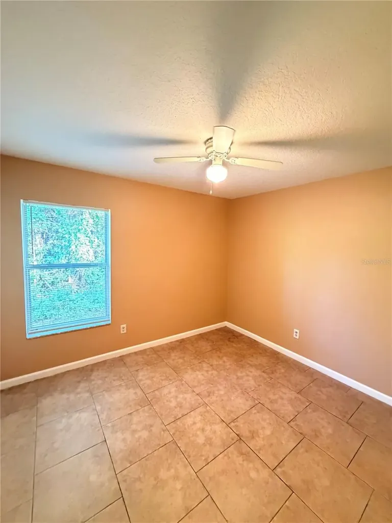 24 Ryall Lane Palm Coast FL 32164