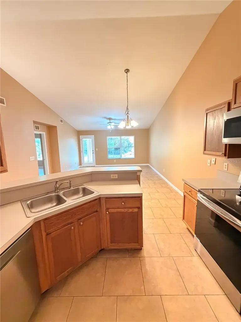24 Ryall Lane Palm Coast FL 32164
