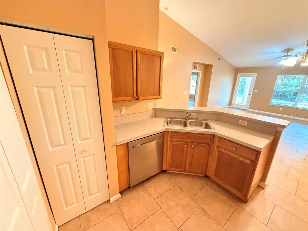 24 Ryall Lane Palm Coast FL 32164