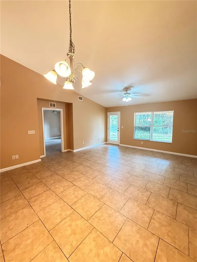 24 Ryall Lane Palm Coast FL 32164