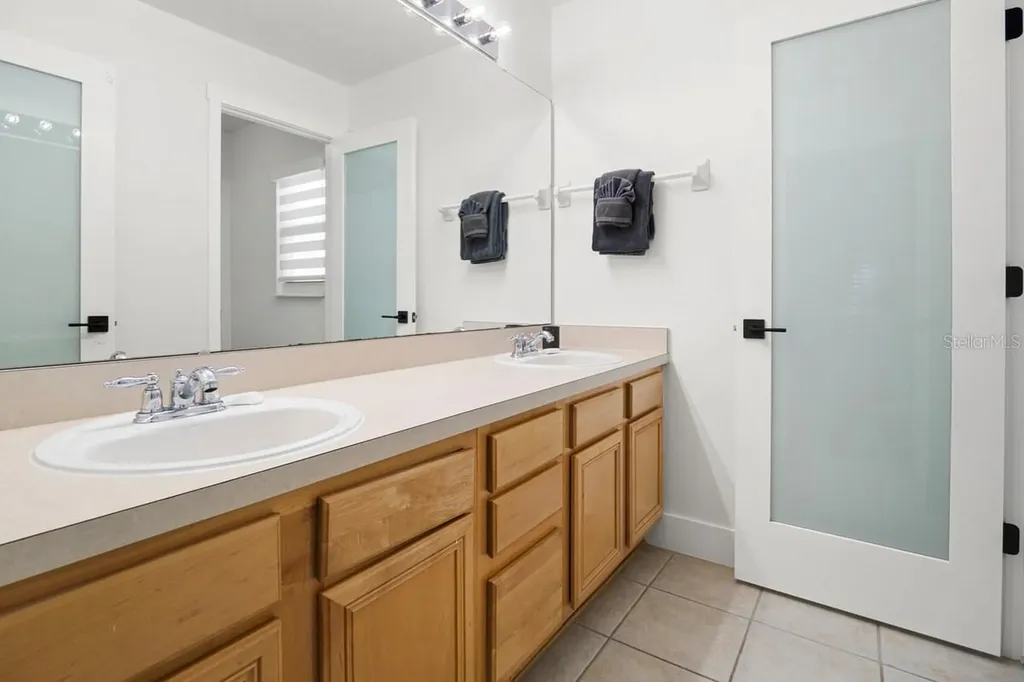 434 Henley Circle Davenport FL 33896