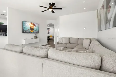434 Henley Circle Davenport FL 33896