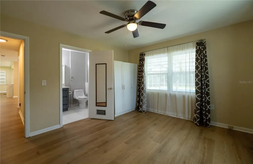 298 N Court Street Bronson FL 32621