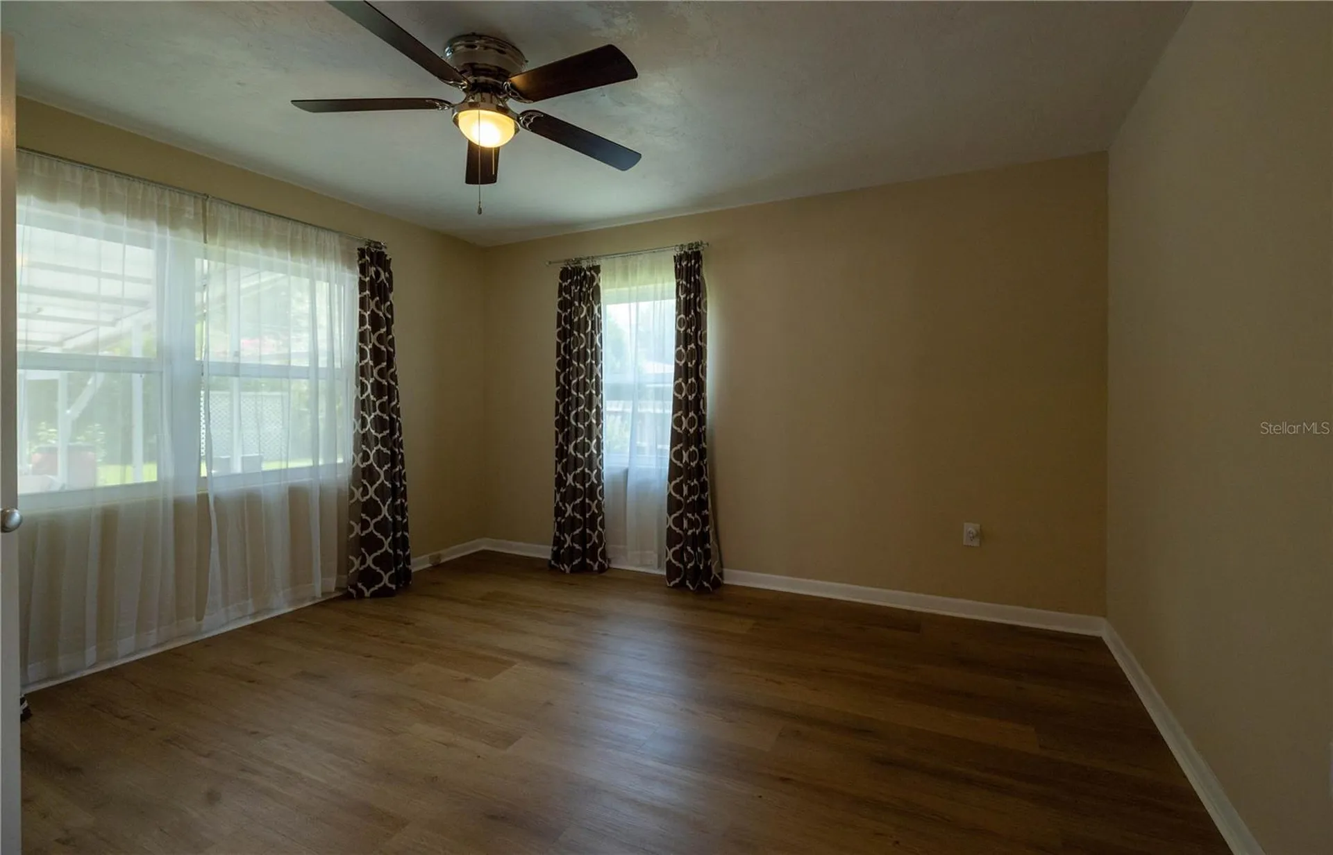 298 N Court Street Bronson FL 32621