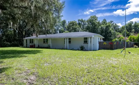 298 N Court Street Bronson FL 32621