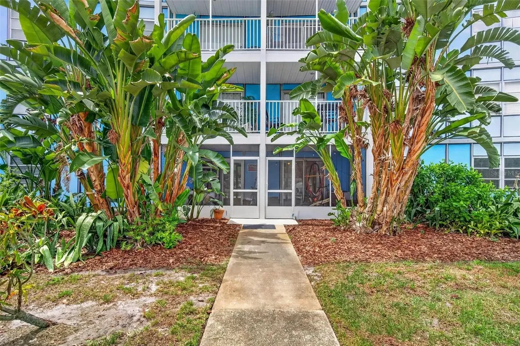 3315 58th Avenue S St Petersburg FL 33712
