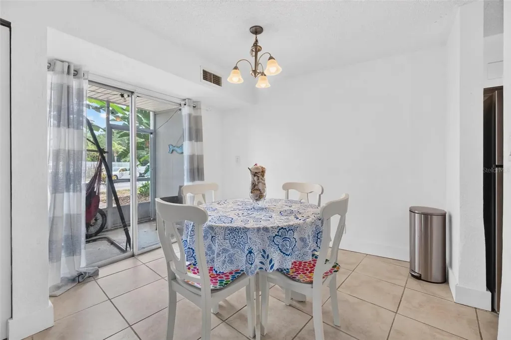 3315 58th Avenue S St Petersburg FL 33712