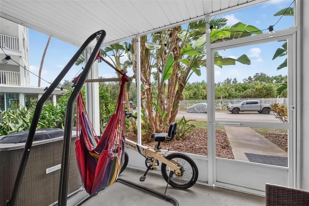 3315 58th Avenue S St Petersburg FL 33712