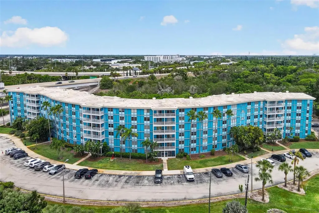 3315 58th Avenue S St Petersburg FL 33712