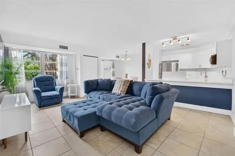 3315 58th Avenue S St Petersburg FL 33712