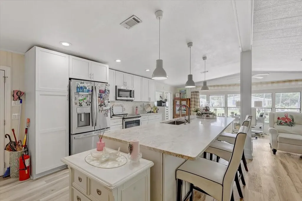 174 Clubview Drive Safety Harbor FL 34695