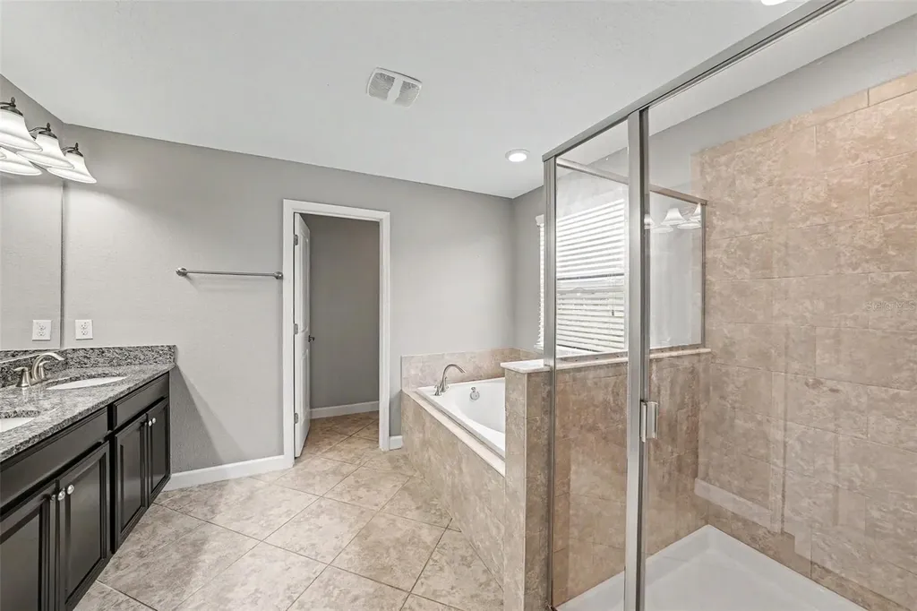 28500 Pleasant Bay Loop Wesley Chapel FL 33543