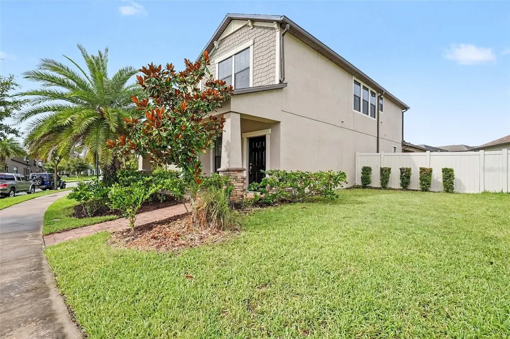 28500 Pleasant Bay Loop Wesley Chapel FL 33543