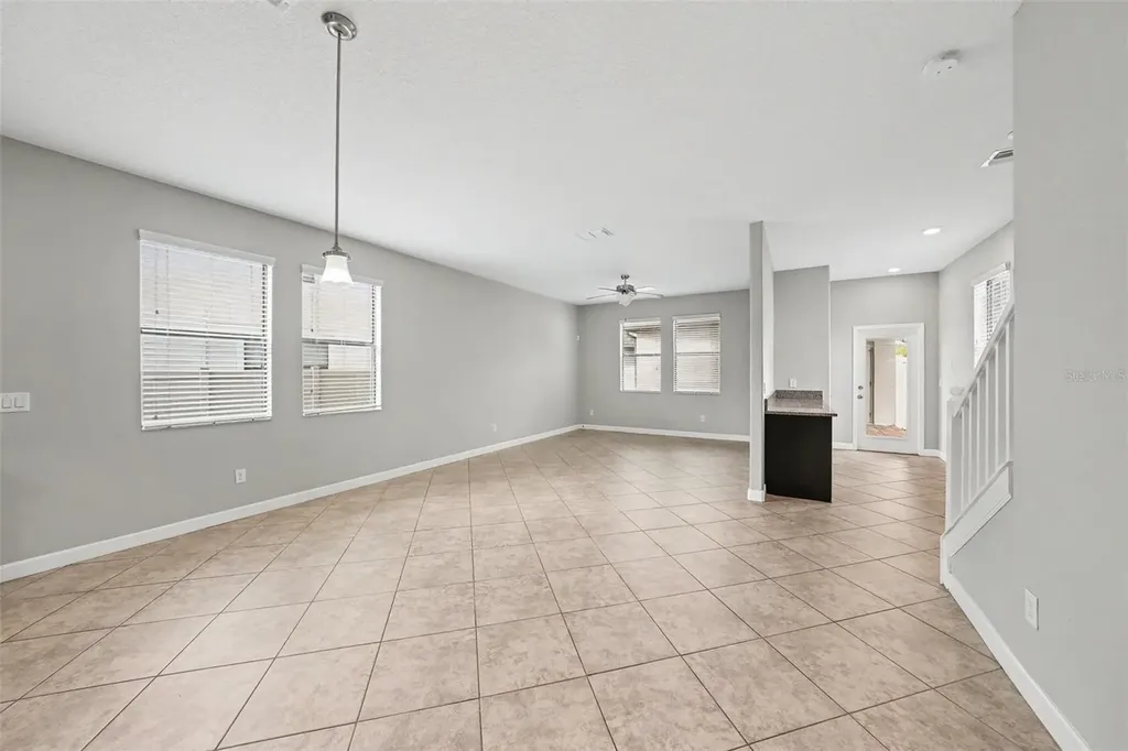 28500 Pleasant Bay Loop Wesley Chapel FL 33543