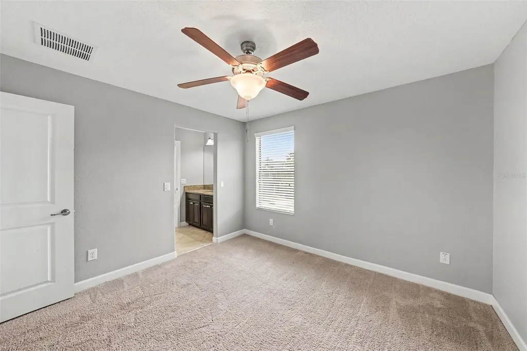 28500 Pleasant Bay Loop Wesley Chapel FL 33543