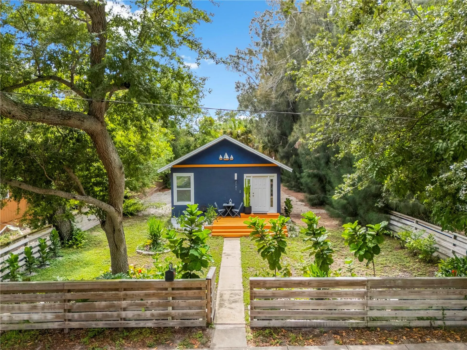 2101 43rd Street S St Petersburg FL 33711
