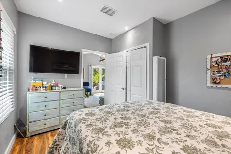 2101 43rd Street S St Petersburg FL 33711