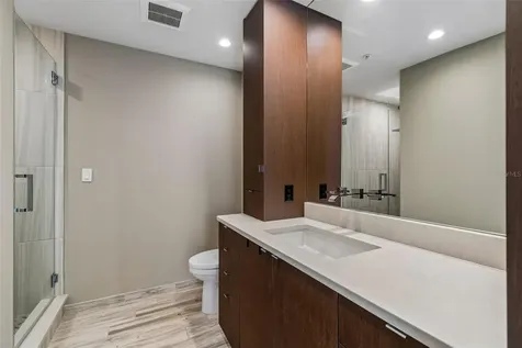 1120 E Kennedy Boulevard W Tampa FL 33602