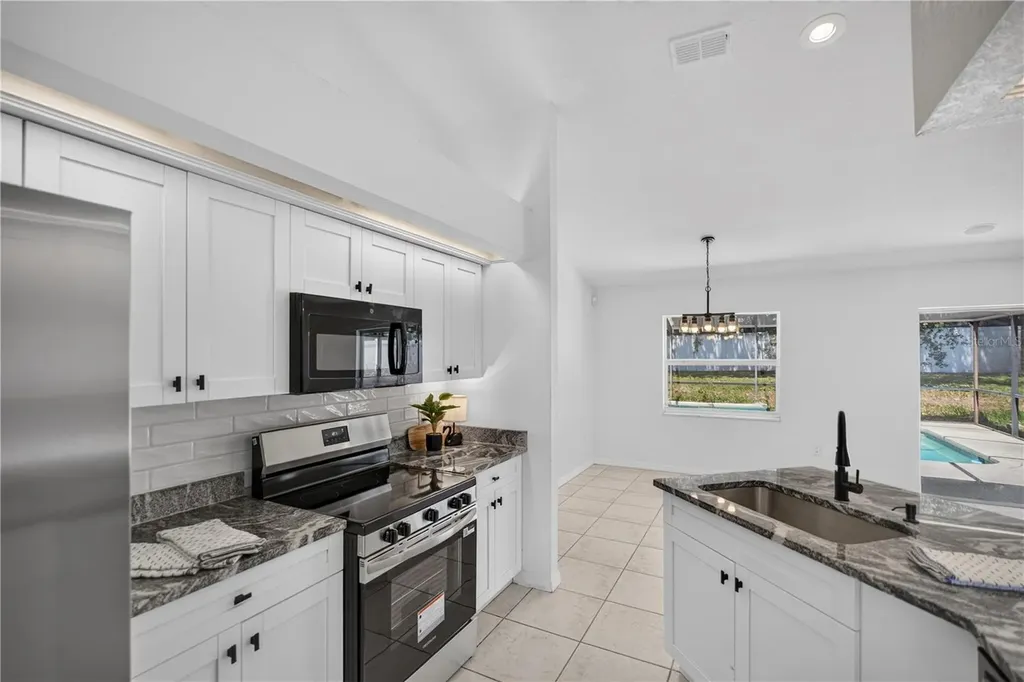 6035 Hillside Heights Drive Lakeland FL 33812