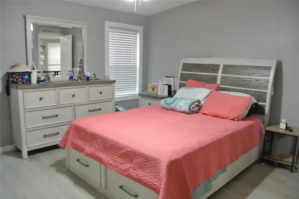 38122 Central Avenue Zephyrhills FL 33540