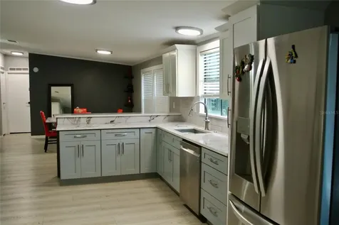 38122 Central Avenue Zephyrhills FL 33540