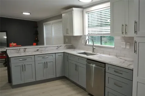 38122 Central Avenue Zephyrhills FL 33540