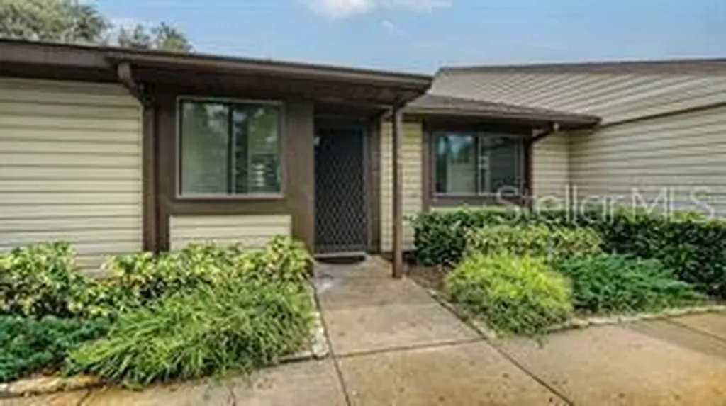 5911 39th Avenue W Bradenton FL 34209
