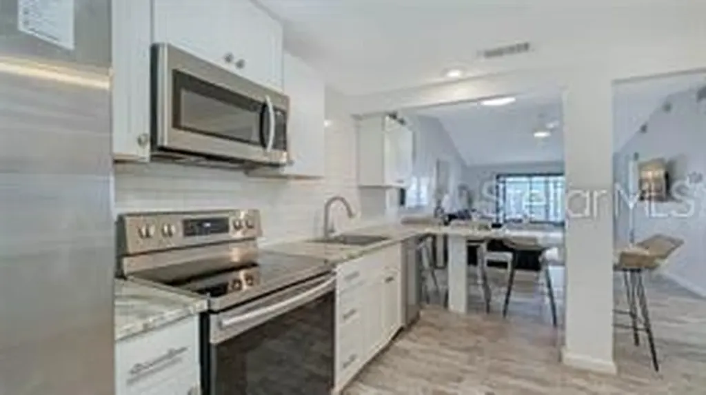 5911 39th Avenue W Bradenton FL 34209