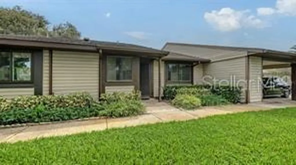 5911 39th Avenue W Bradenton FL 34209