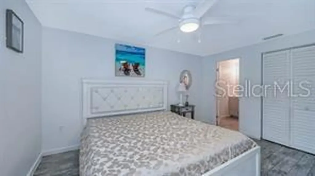 5911 39th Avenue W Bradenton FL 34209