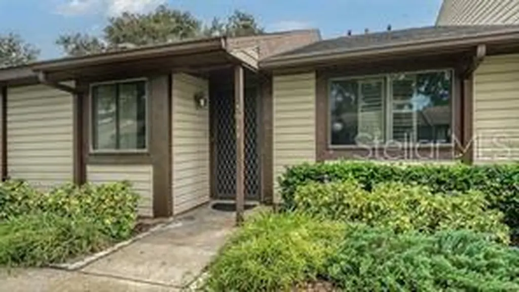 5911 39th Avenue W Bradenton FL 34209