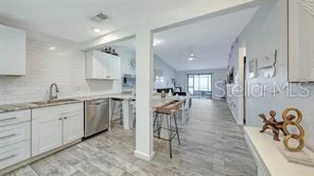 5911 39th Avenue W Bradenton FL 34209