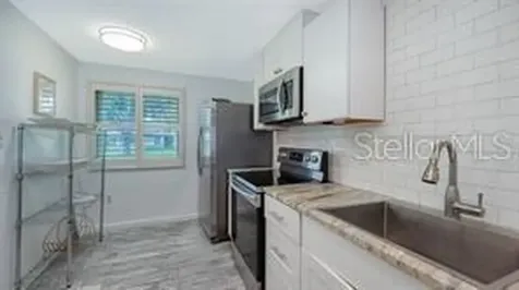 5911 39th Avenue W Bradenton FL 34209
