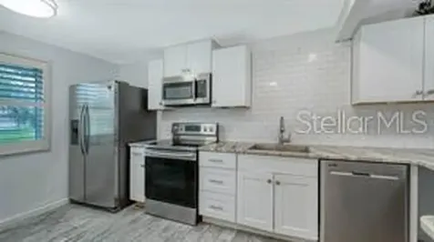 5911 39th Avenue W Bradenton FL 34209