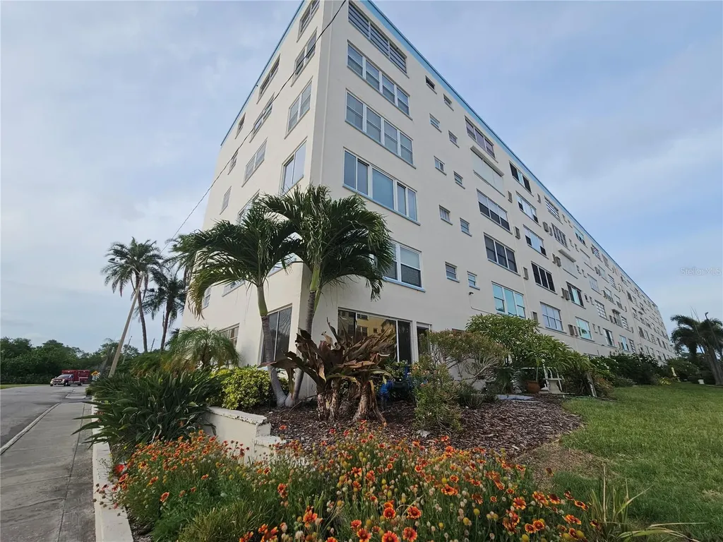 2850 59th Street S St Petersburg FL 33707