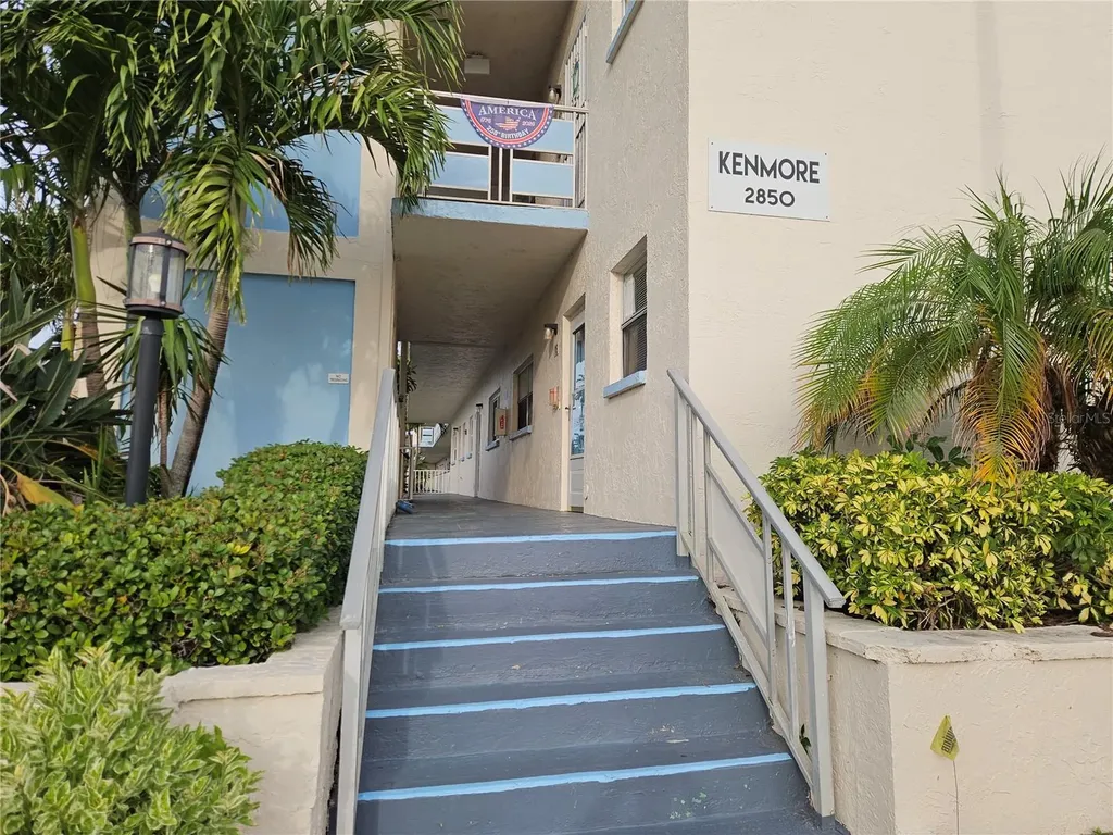 2850 59th Street S St Petersburg FL 33707