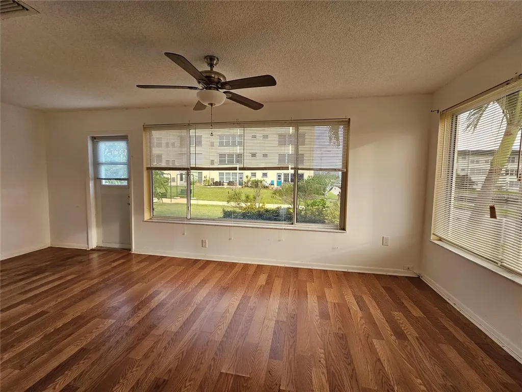 2850 59th Street S St Petersburg FL 33707