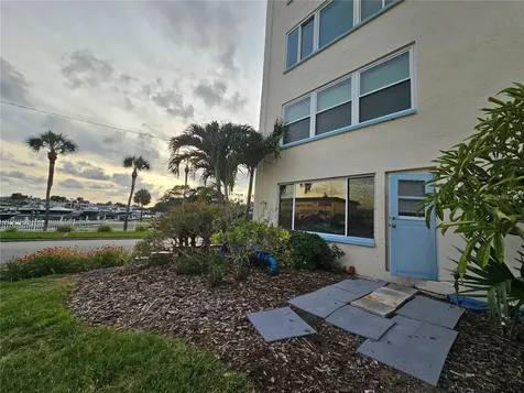 2850 59th Street S St Petersburg FL 33707