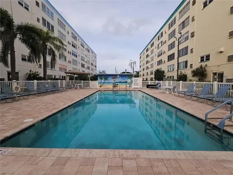 2850 59th Street S St Petersburg FL 33707