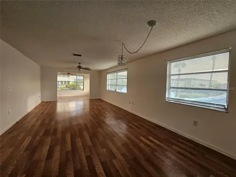 2850 59th Street S St Petersburg FL 33707