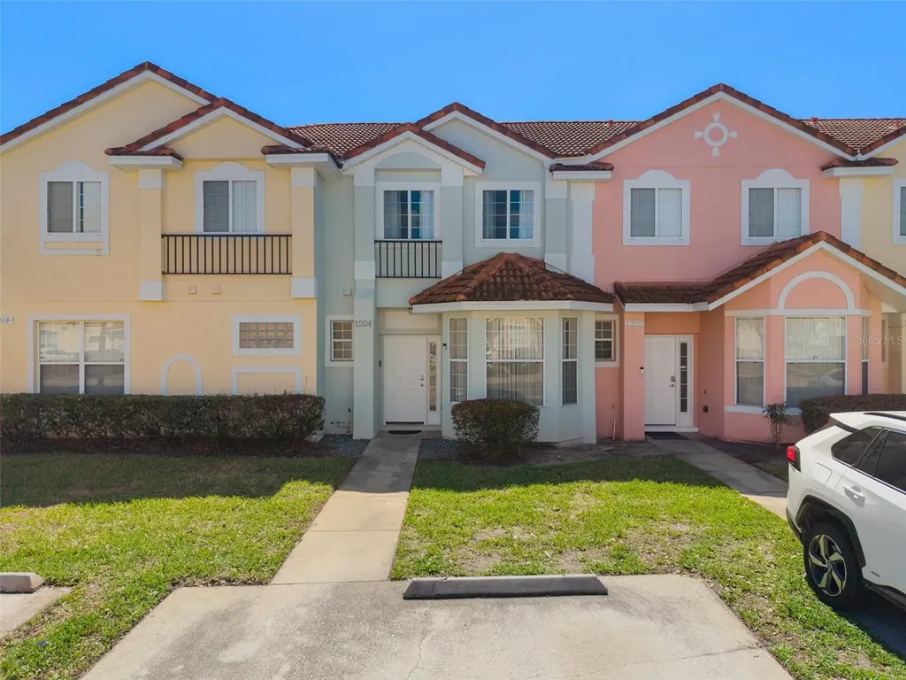 1204 S Beach Circle Kissimmee FL 34746