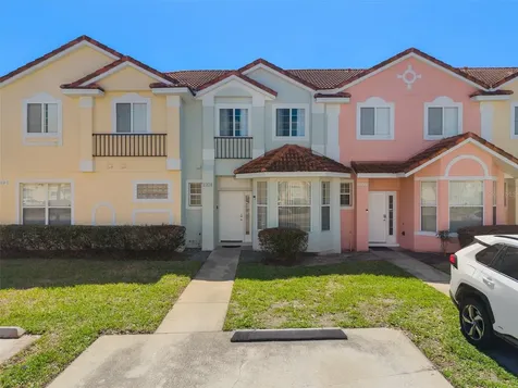 1204 S Beach Circle Kissimmee FL 34746