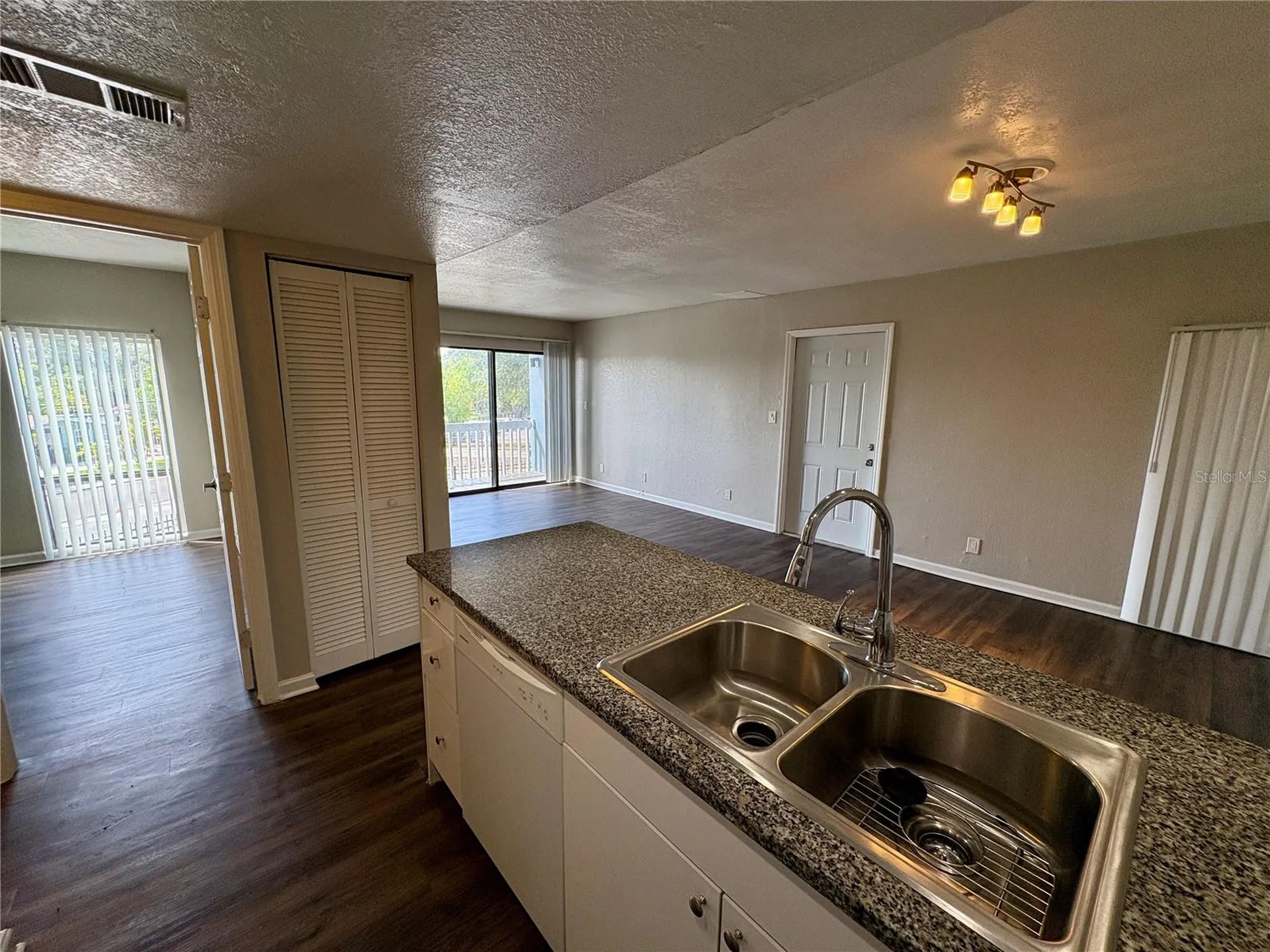 2017 5th Street W Bradenton FL 34205